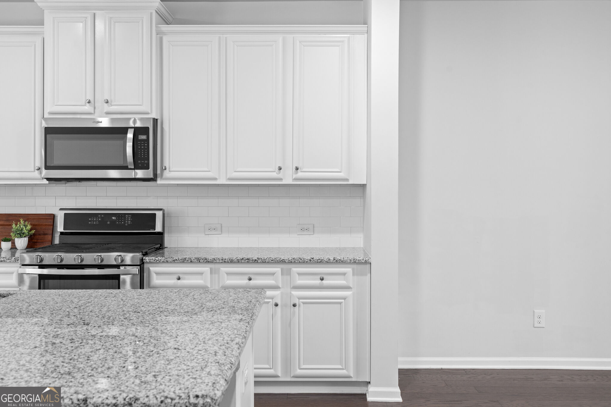 4361 White Spruce Ally Property Photo 25