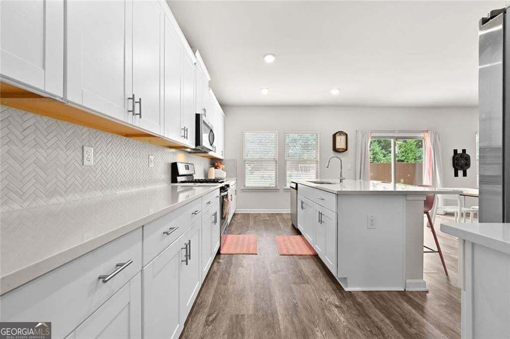 4939 Dufour Drive Property Photo 18