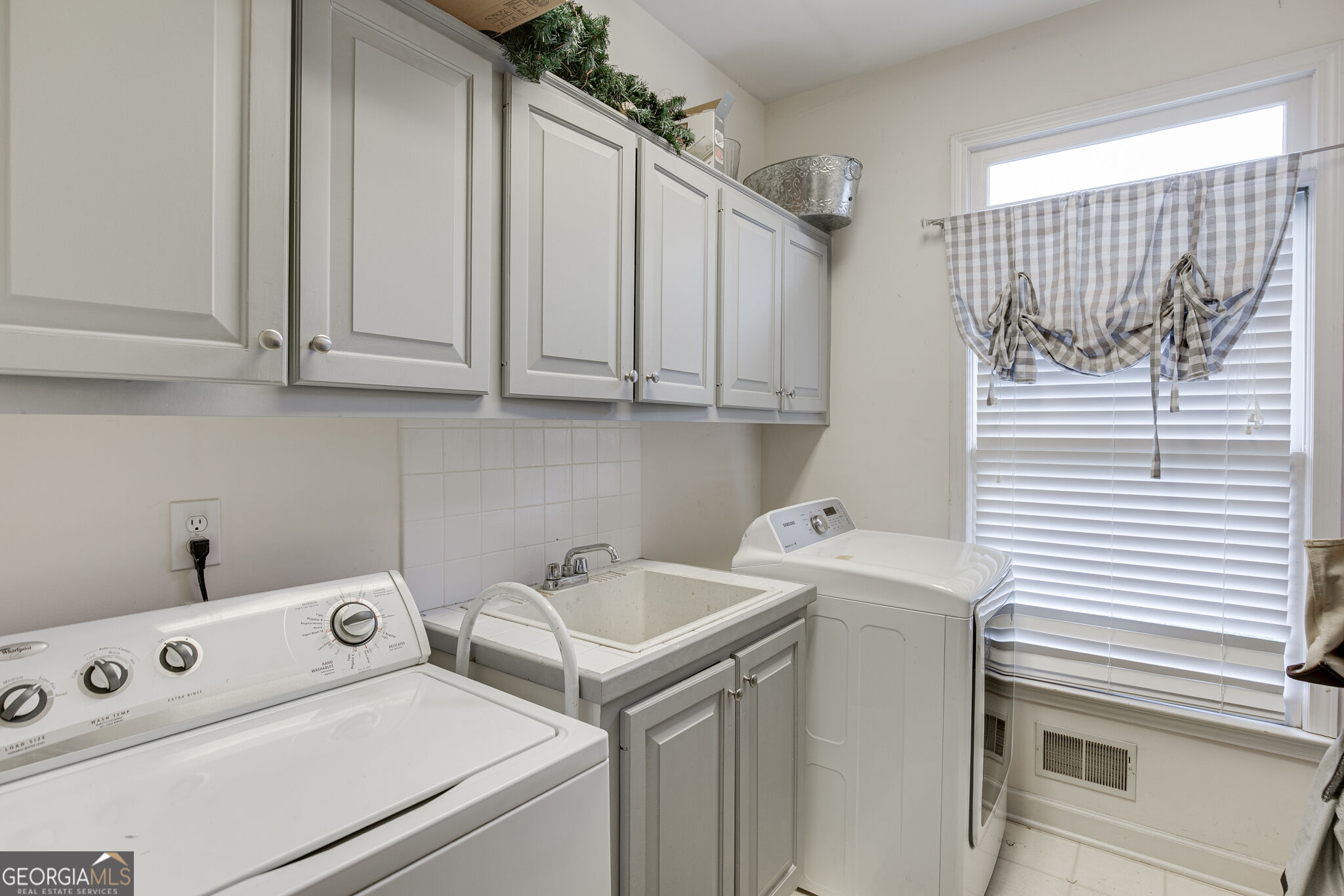 5332 Candleberry Drive Sw Property Photo 19