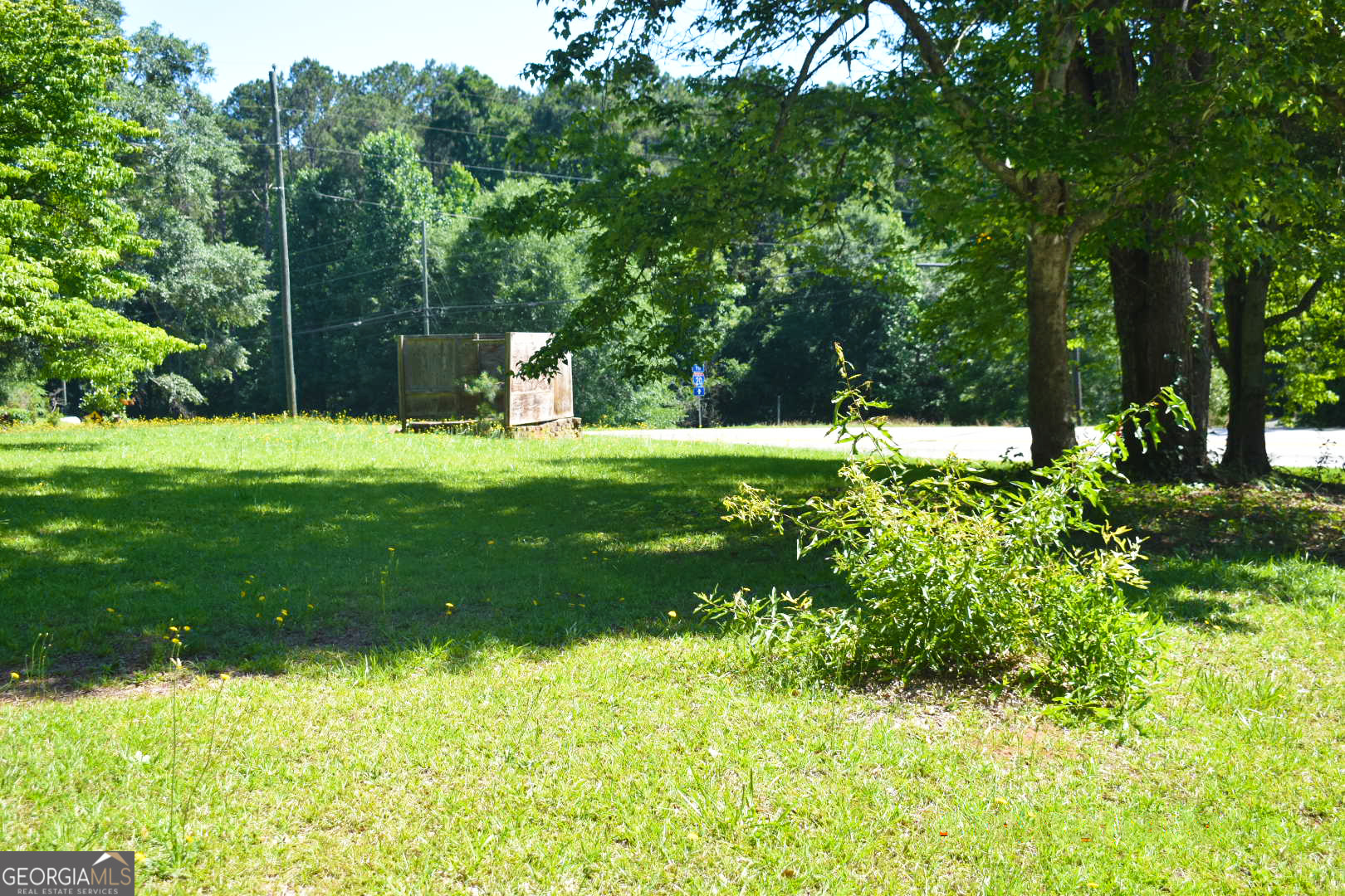 10388 Highway 36 Property Photo 2
