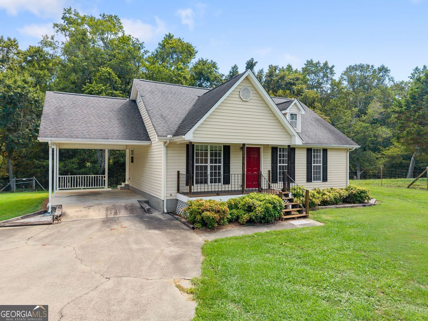 5740 Thompson Bridge Road Property Photo 3