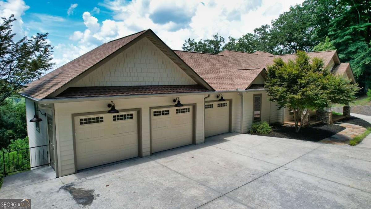 271 Highlands Drive