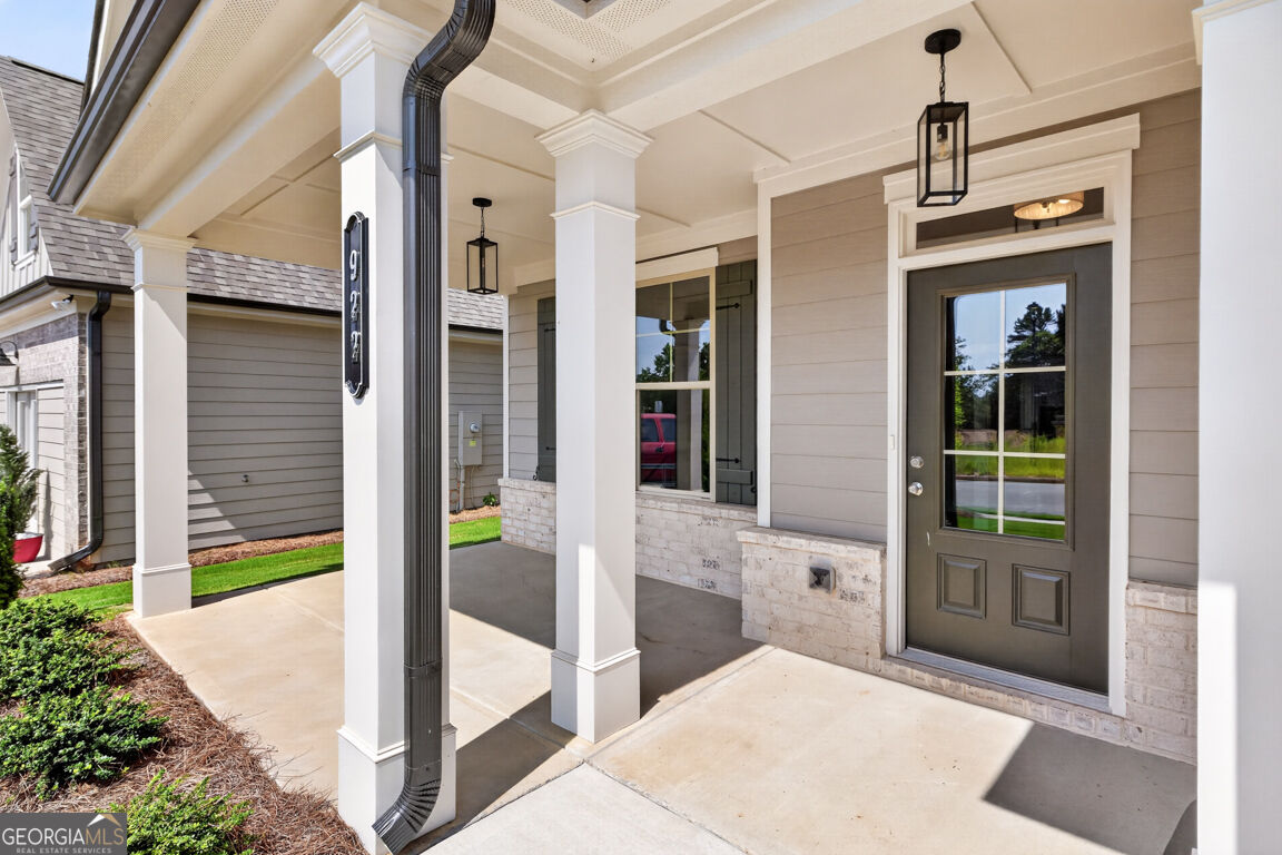 922 Homepark Circle Property Photo 4