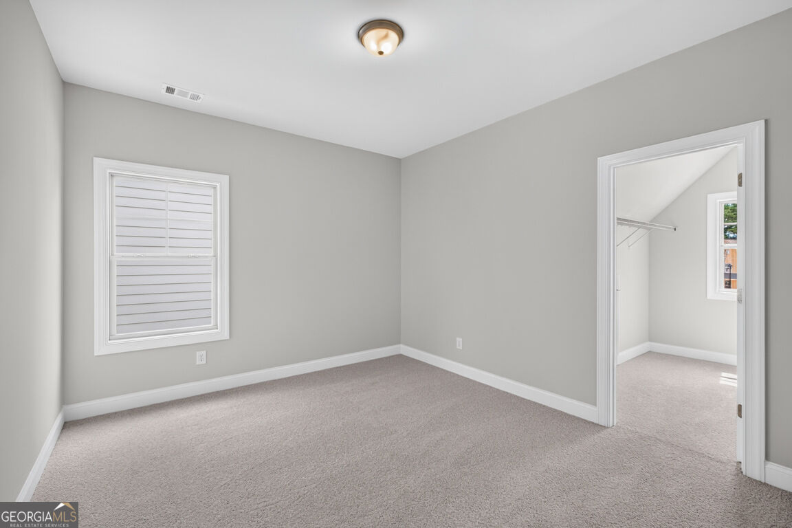 922 Homepark Circle Property Photo 36