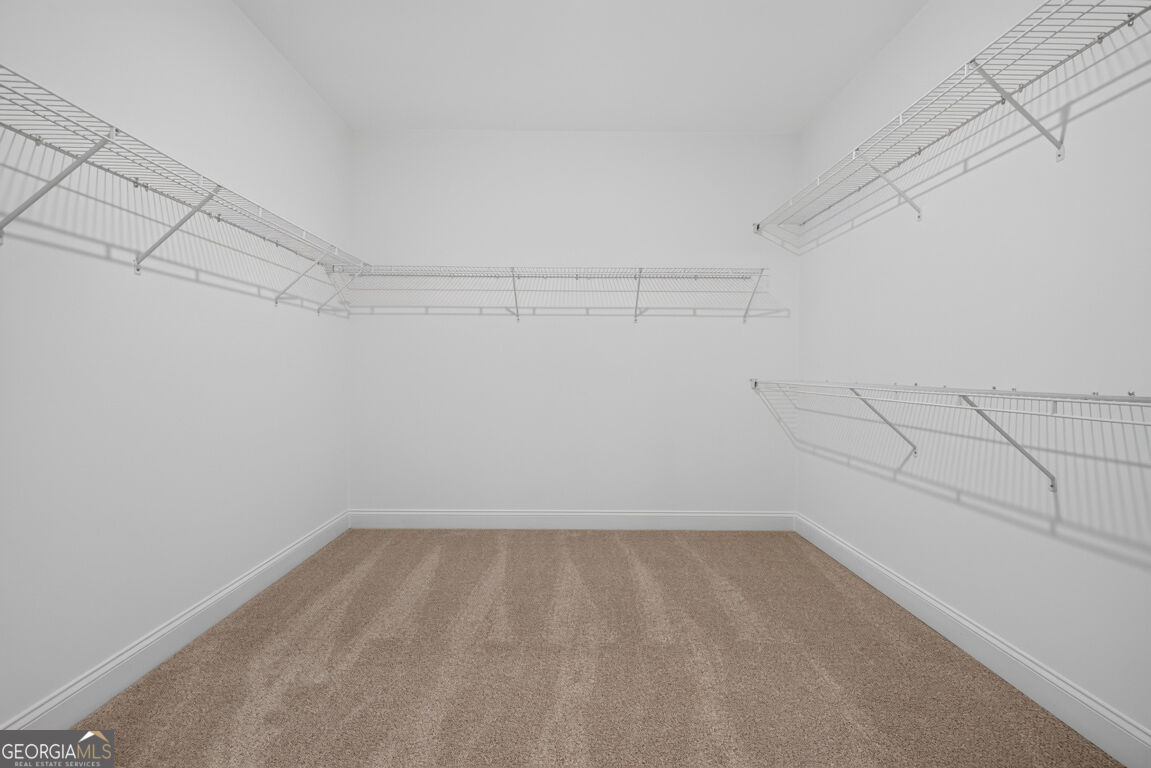 982 Homepark Circle Property Photo 32