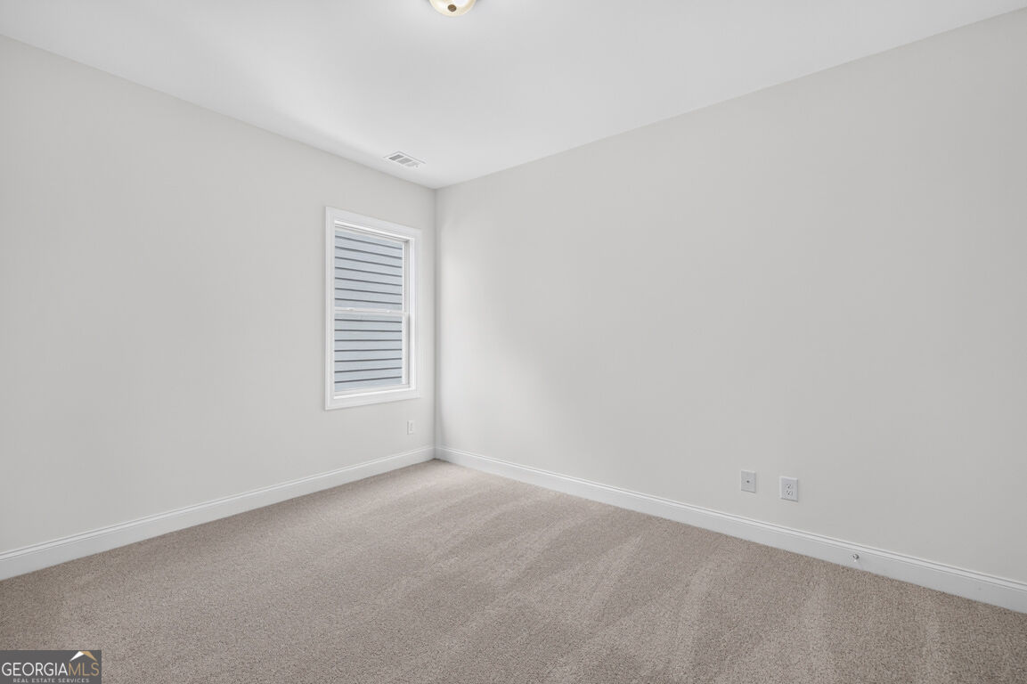 982 Homepark Circle Property Photo 33
