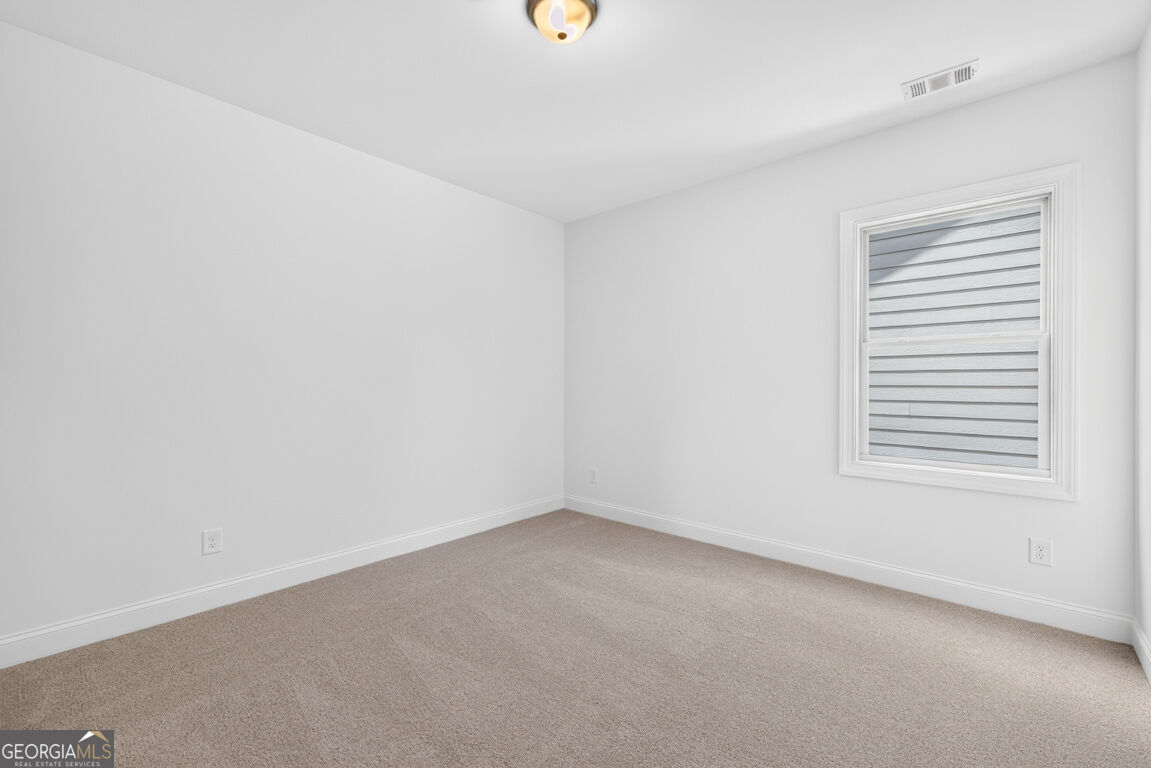982 Homepark Circle Property Photo 34