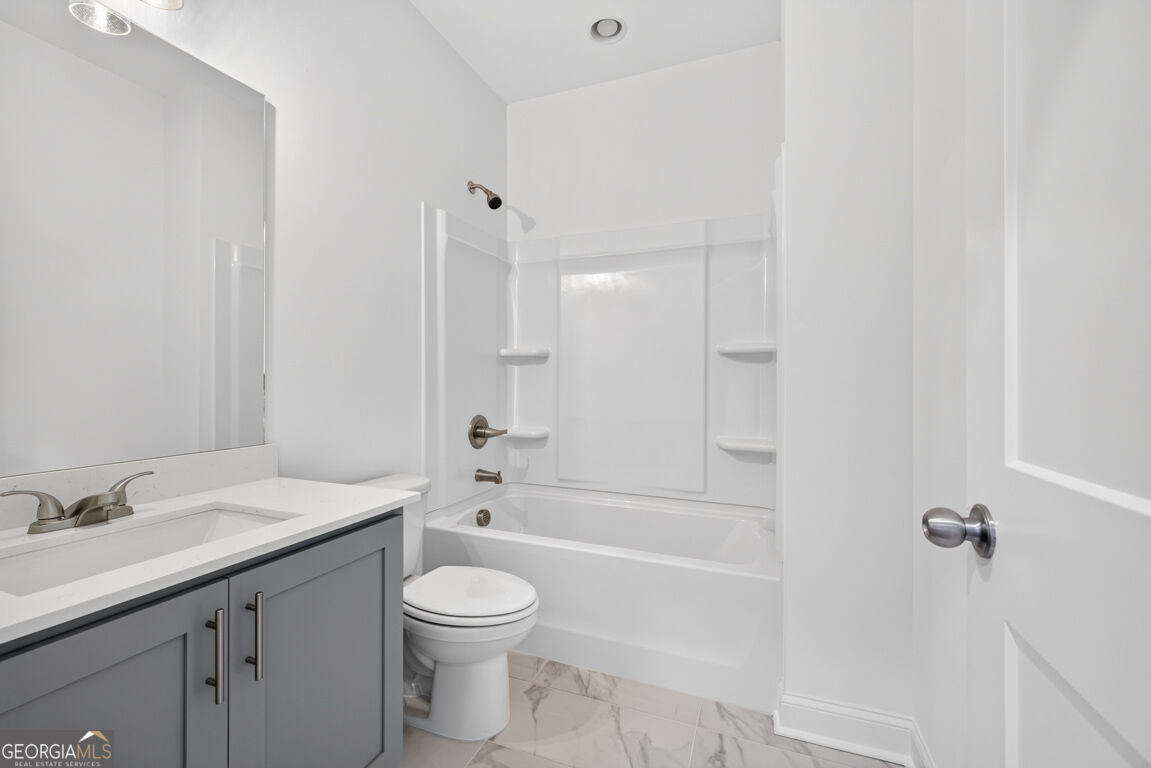 982 Homepark Circle Property Photo 38
