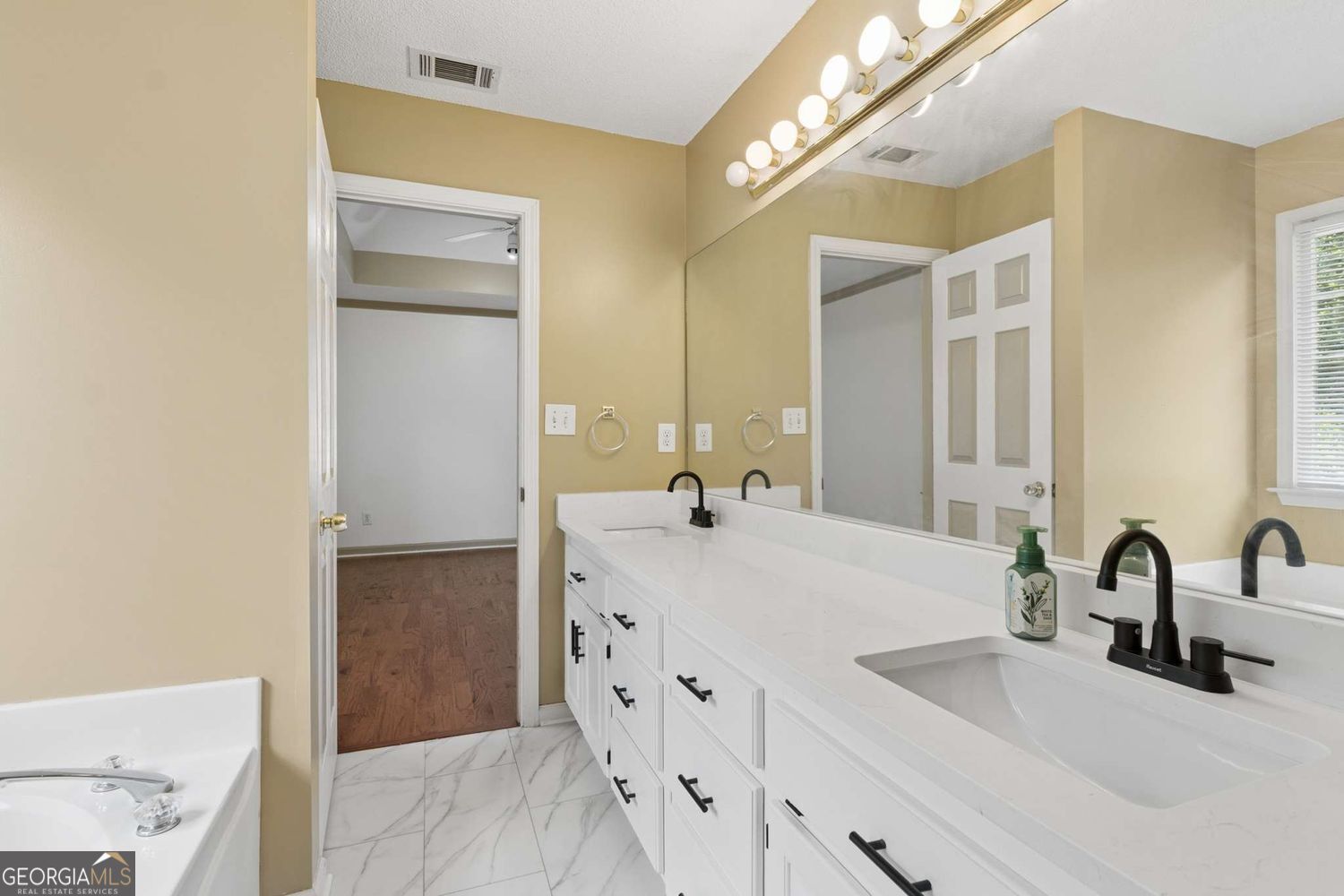 248 Taylors Farm Drive Property Photo 17