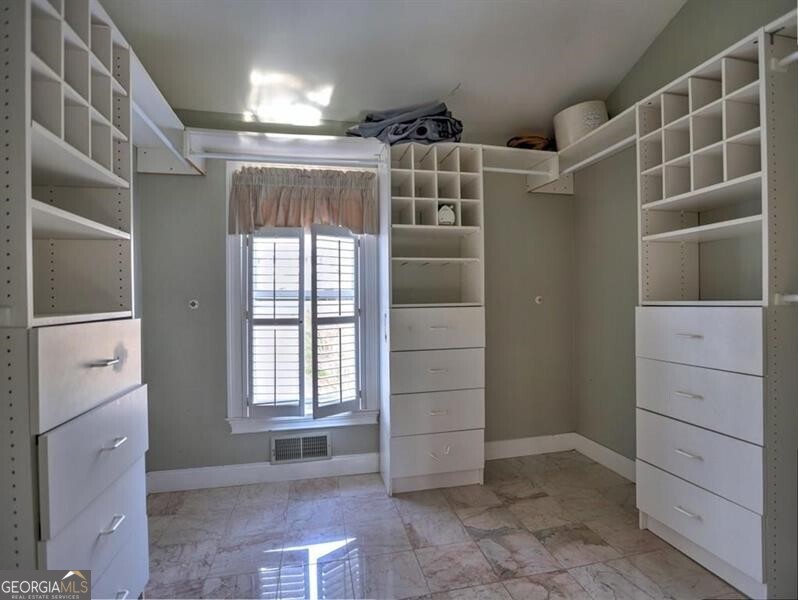 3932 Shoemaker Court Property Photo 20