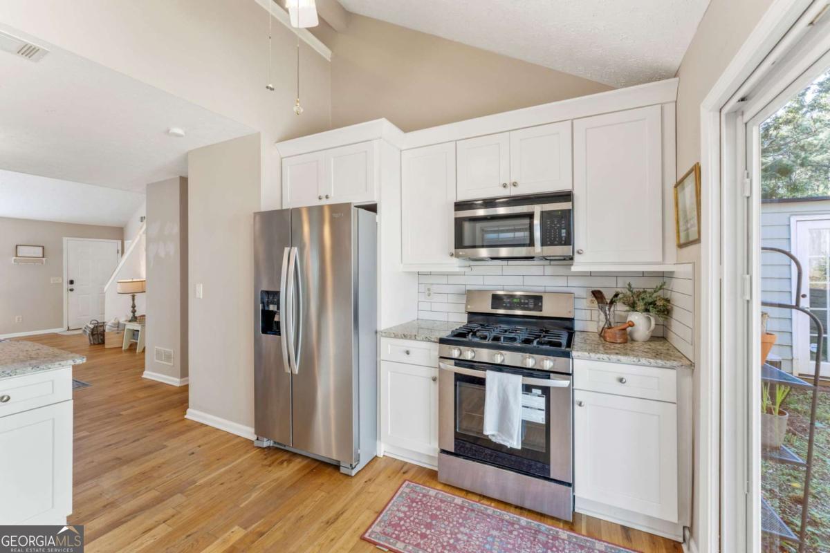 1047 Kennesborough Road Nw Property Photo 8