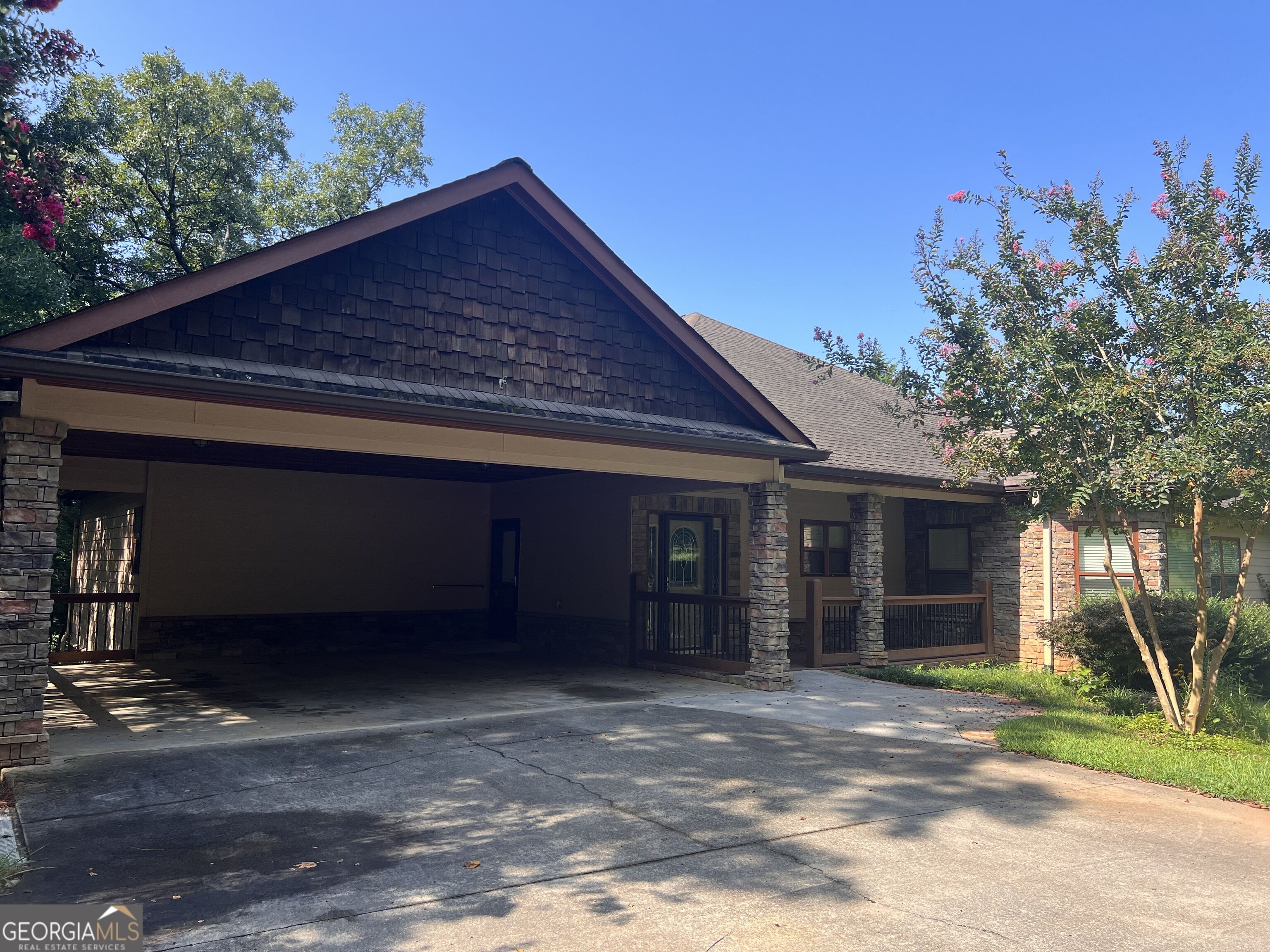 7505 Whitmire Road Property Photo 2