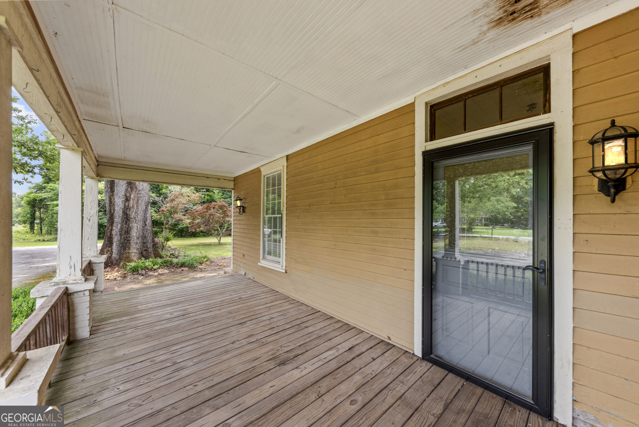1047 Dixie Road Property Photo 6