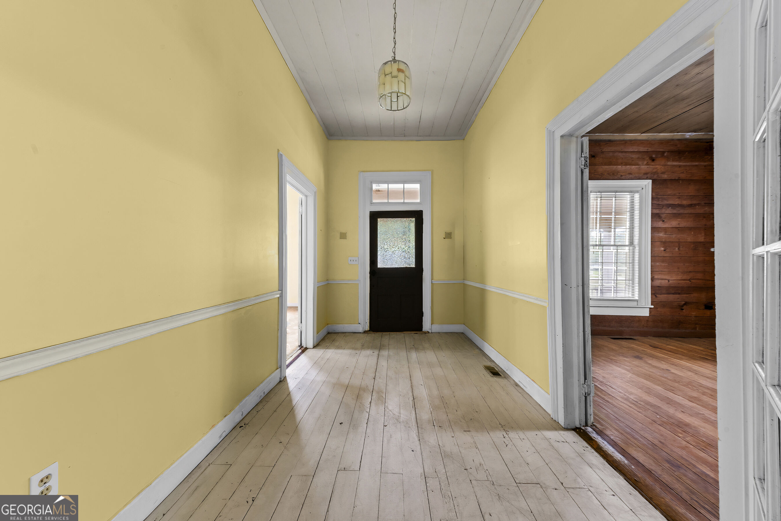 1047 Dixie Road Property Photo 8