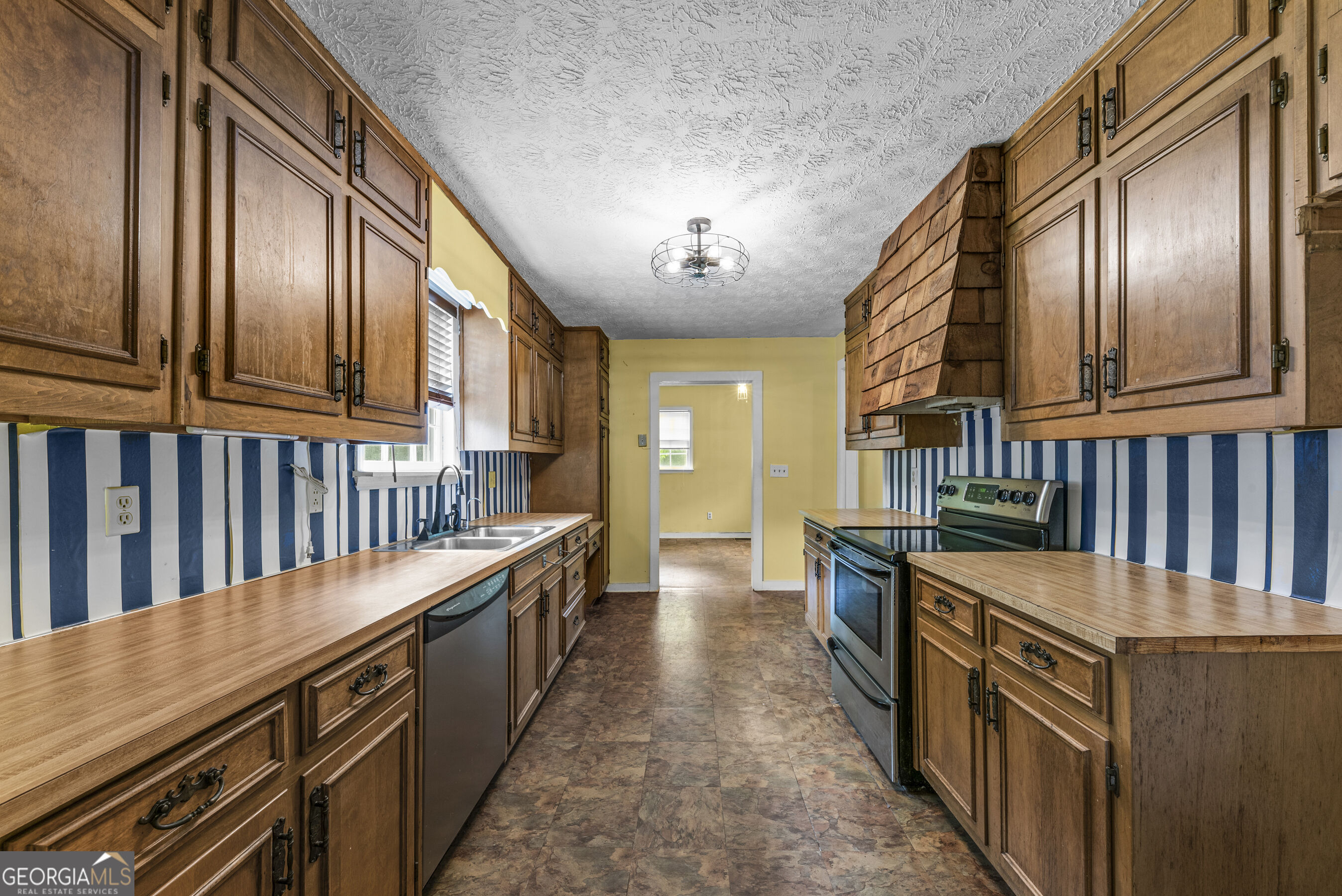 1047 Dixie Road Property Photo 26