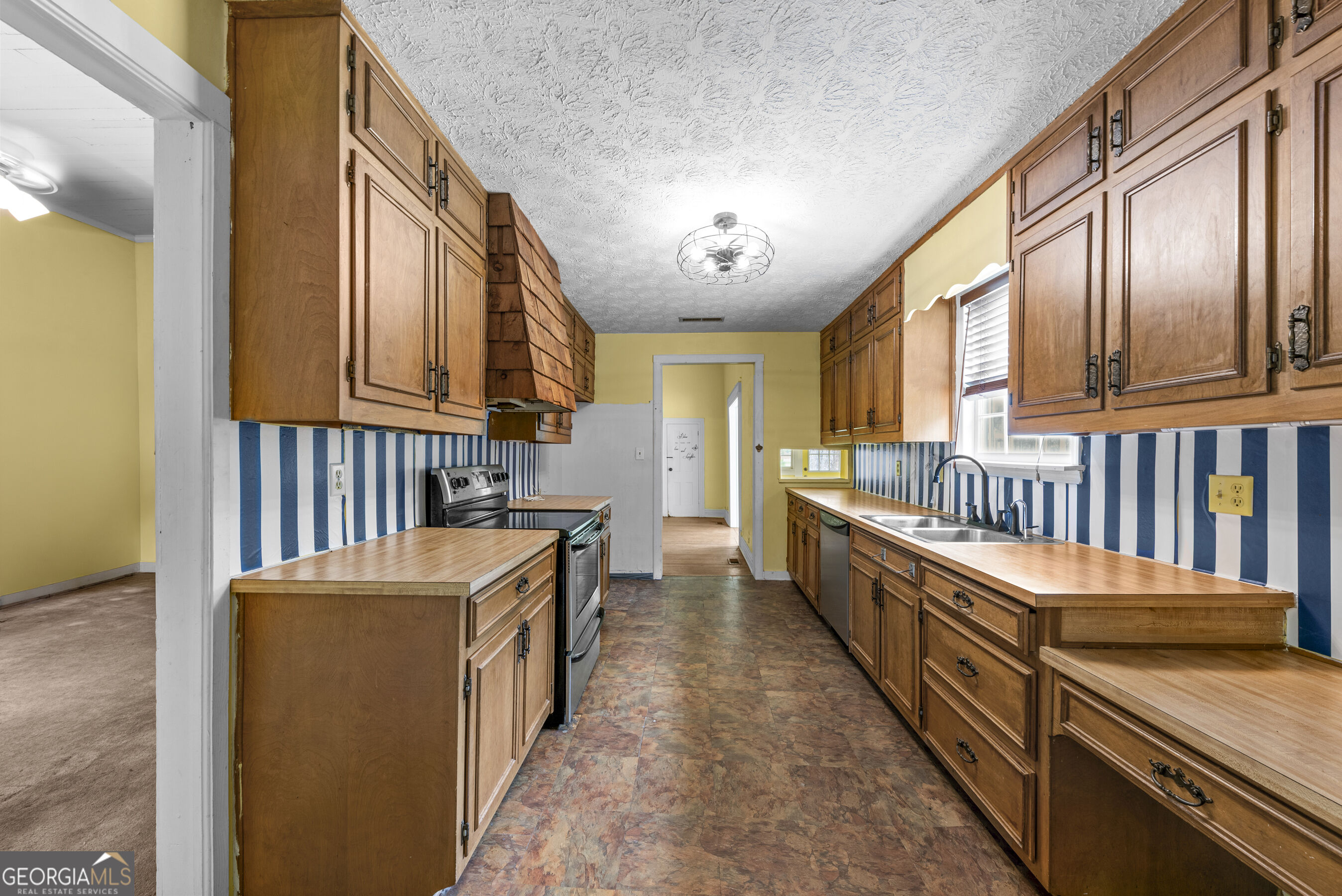 1047 Dixie Road Property Photo 27