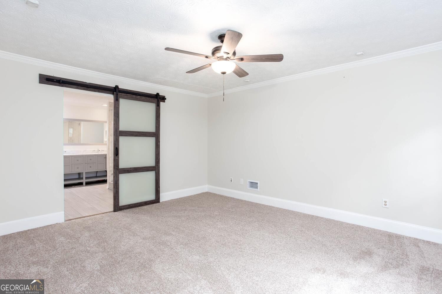 4817 Ridgewood Creek Drive Property Photo 16