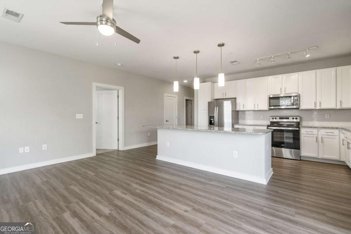 134 Childs Street # B208 Property Photo 18