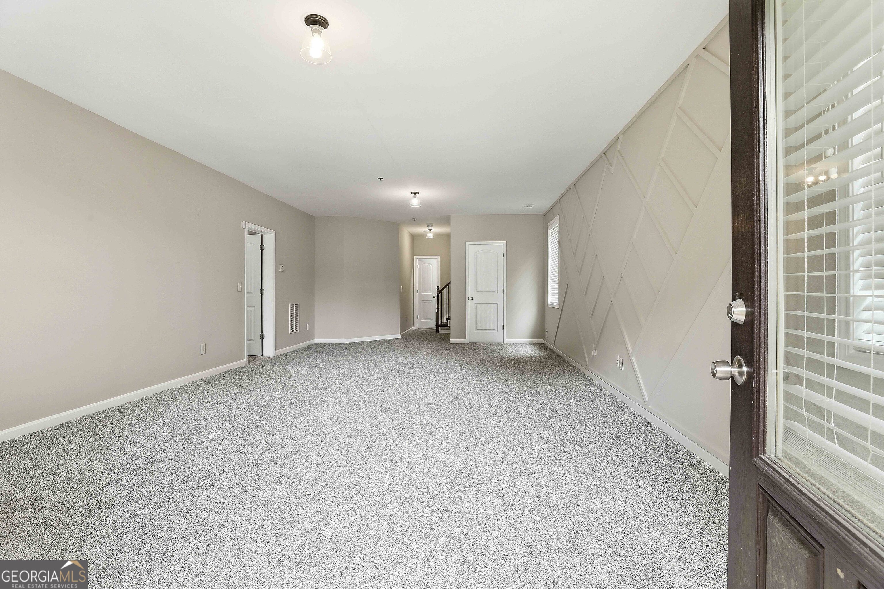 151 Highwoods Parkway Property Photo 8