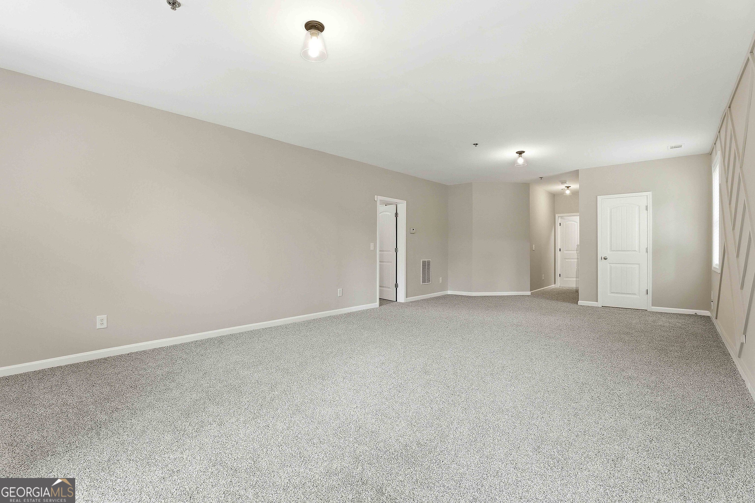 151 Highwoods Parkway Property Photo 10