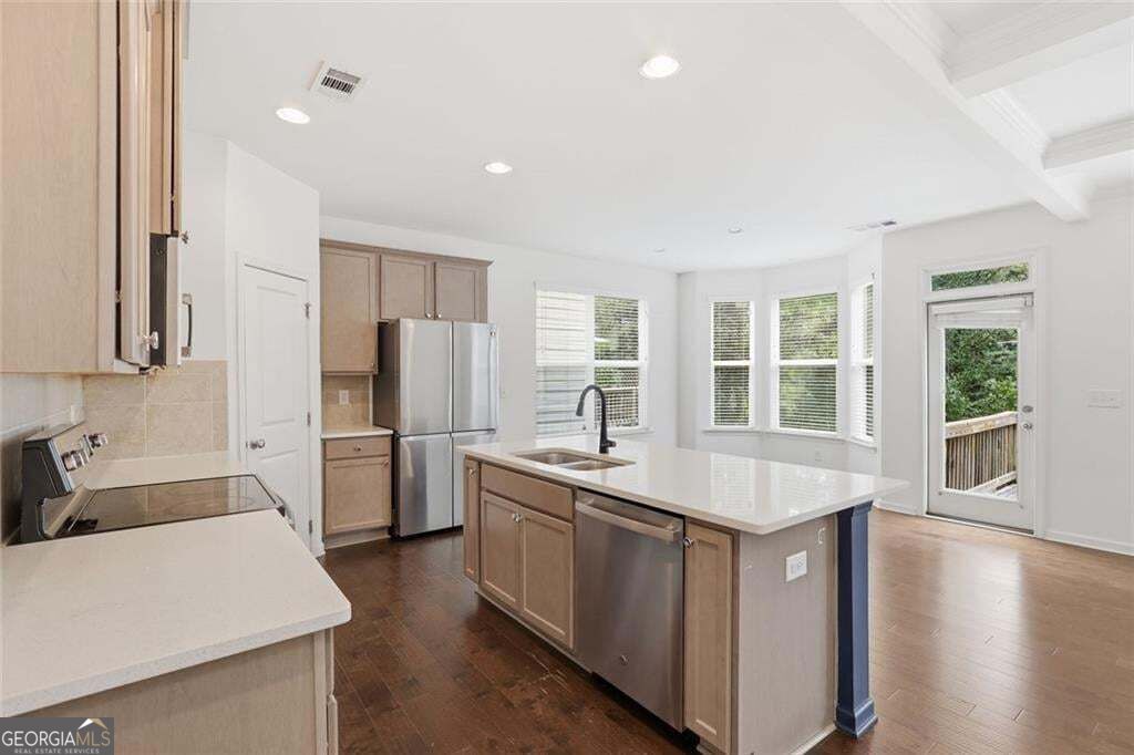 586 Morrow Lane Sw Property Photo 6