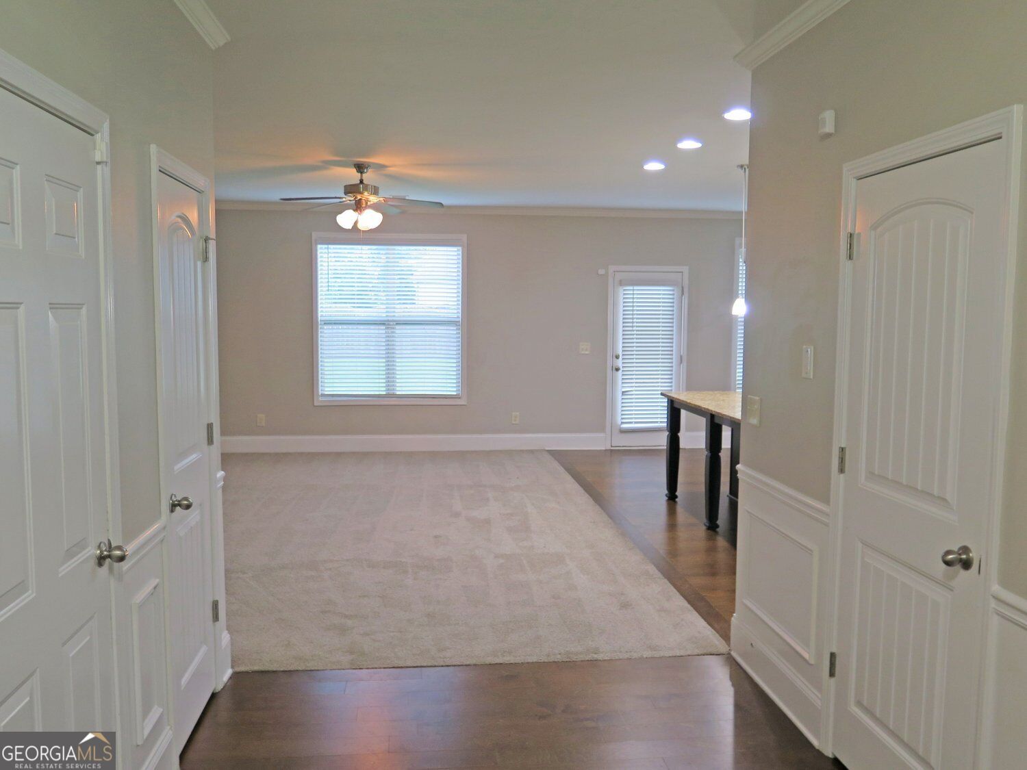 536 Wolf Pack Lane Property Photo 4