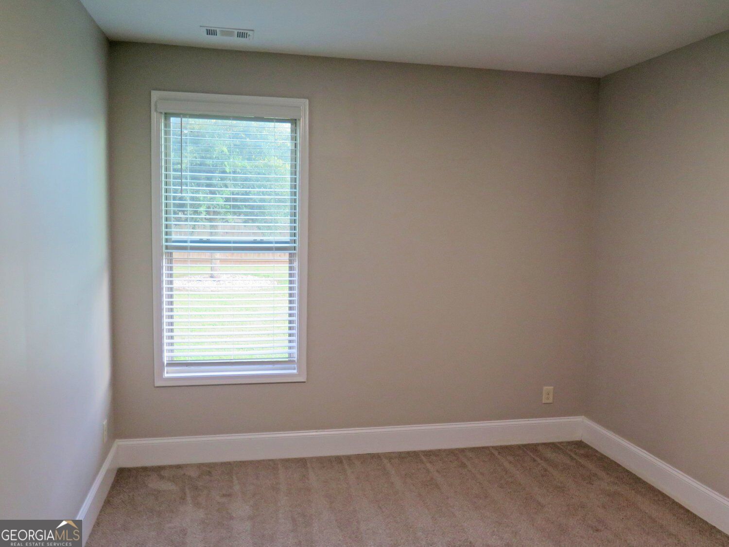 536 Wolf Pack Lane Property Photo 14