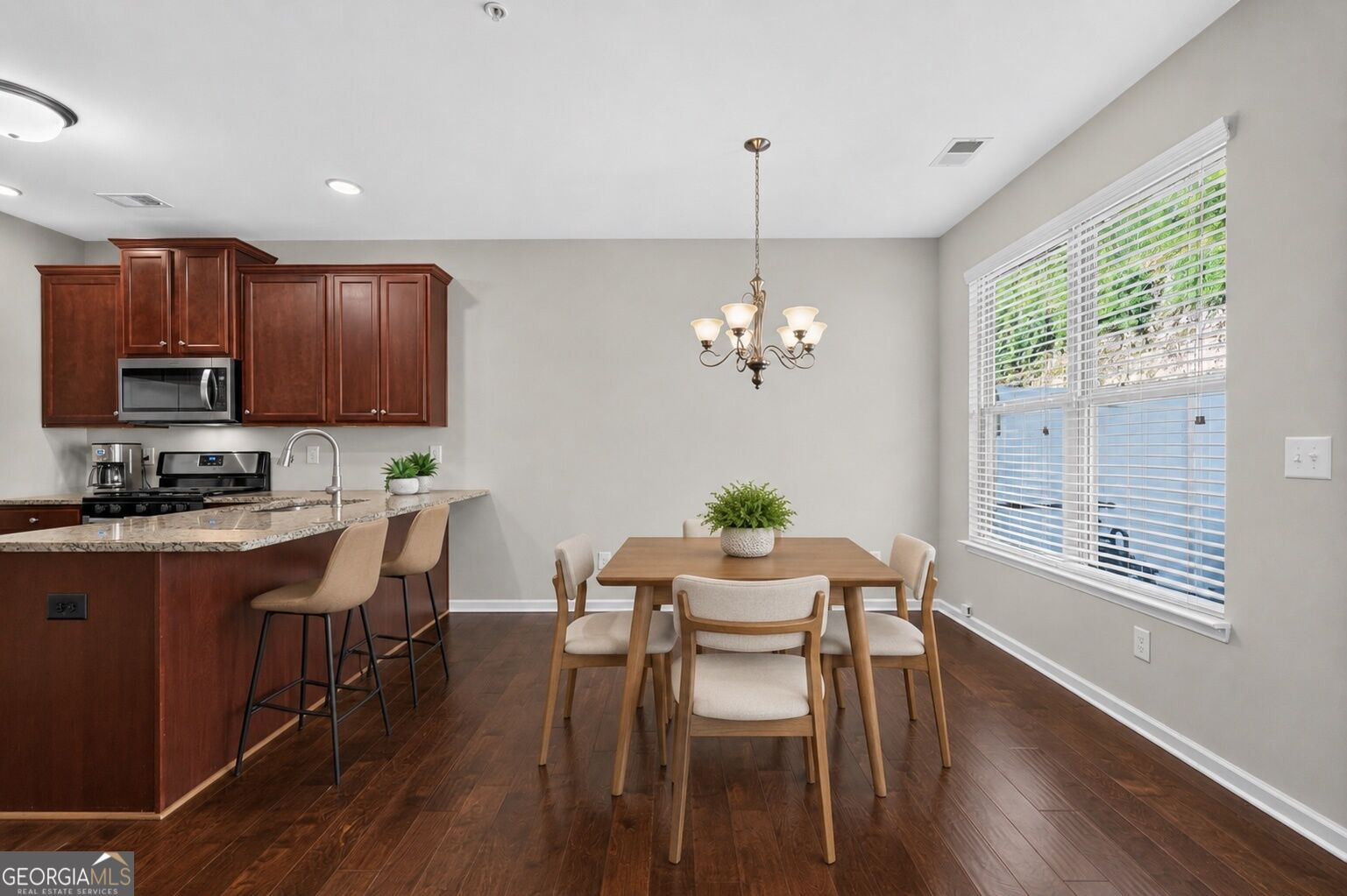 3383 Castleberry Village Circle # 150 Property Photo 8