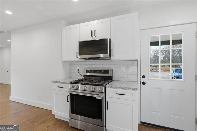 303 Glen Iris Drive Property Photo 16