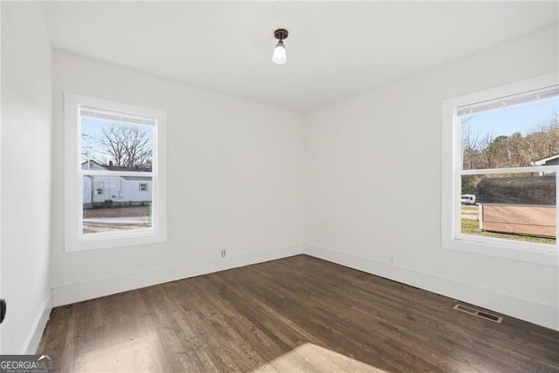 303 Glen Iris Drive Property Photo 19