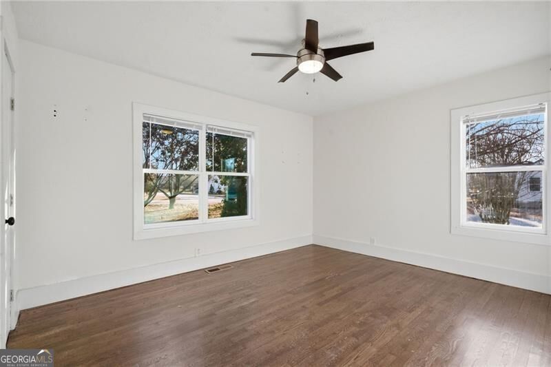 303 Glen Iris Drive Property Photo 22