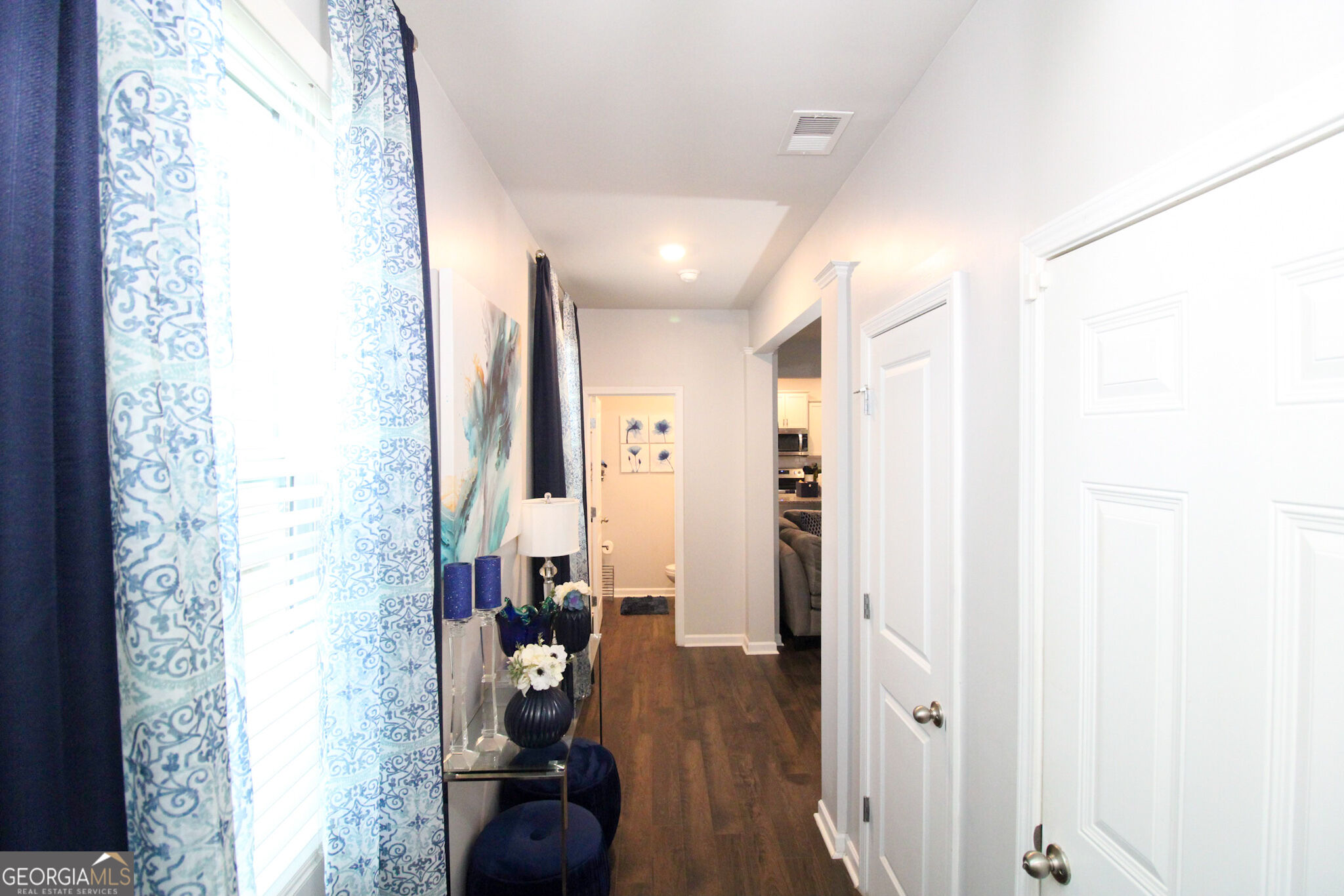 11946 Lovejoy Crossing Way Property Photo 3