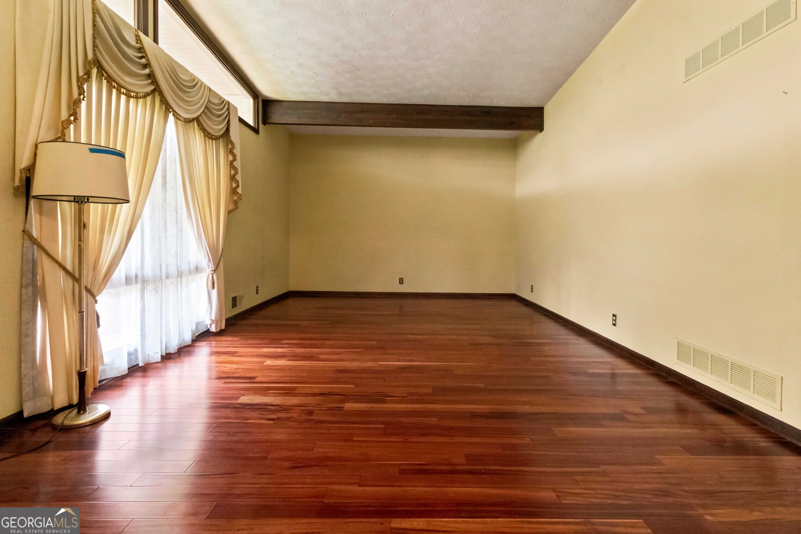 103 Club Court Property Photo 16