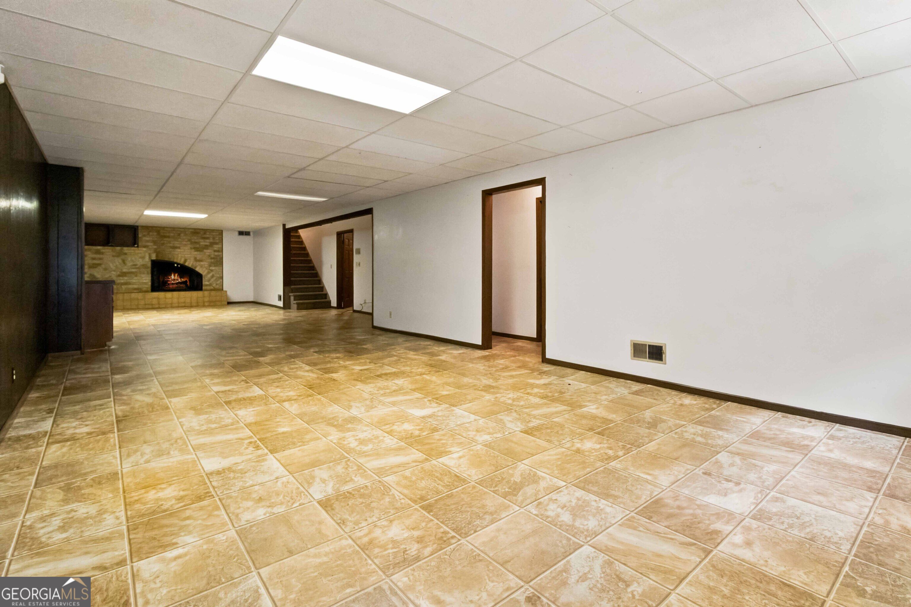 103 Club Court Property Photo 32