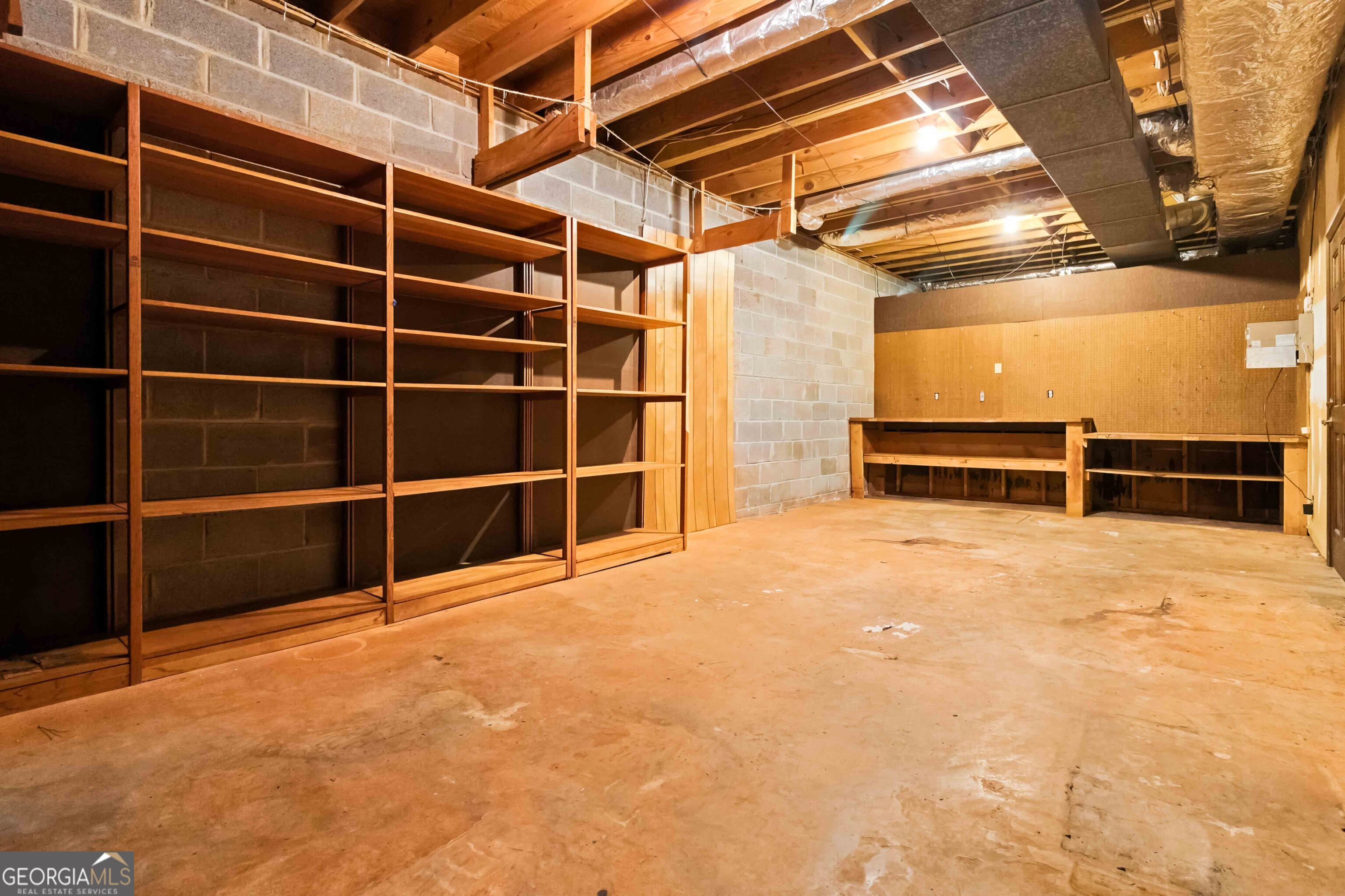 103 Club Court Property Photo 38