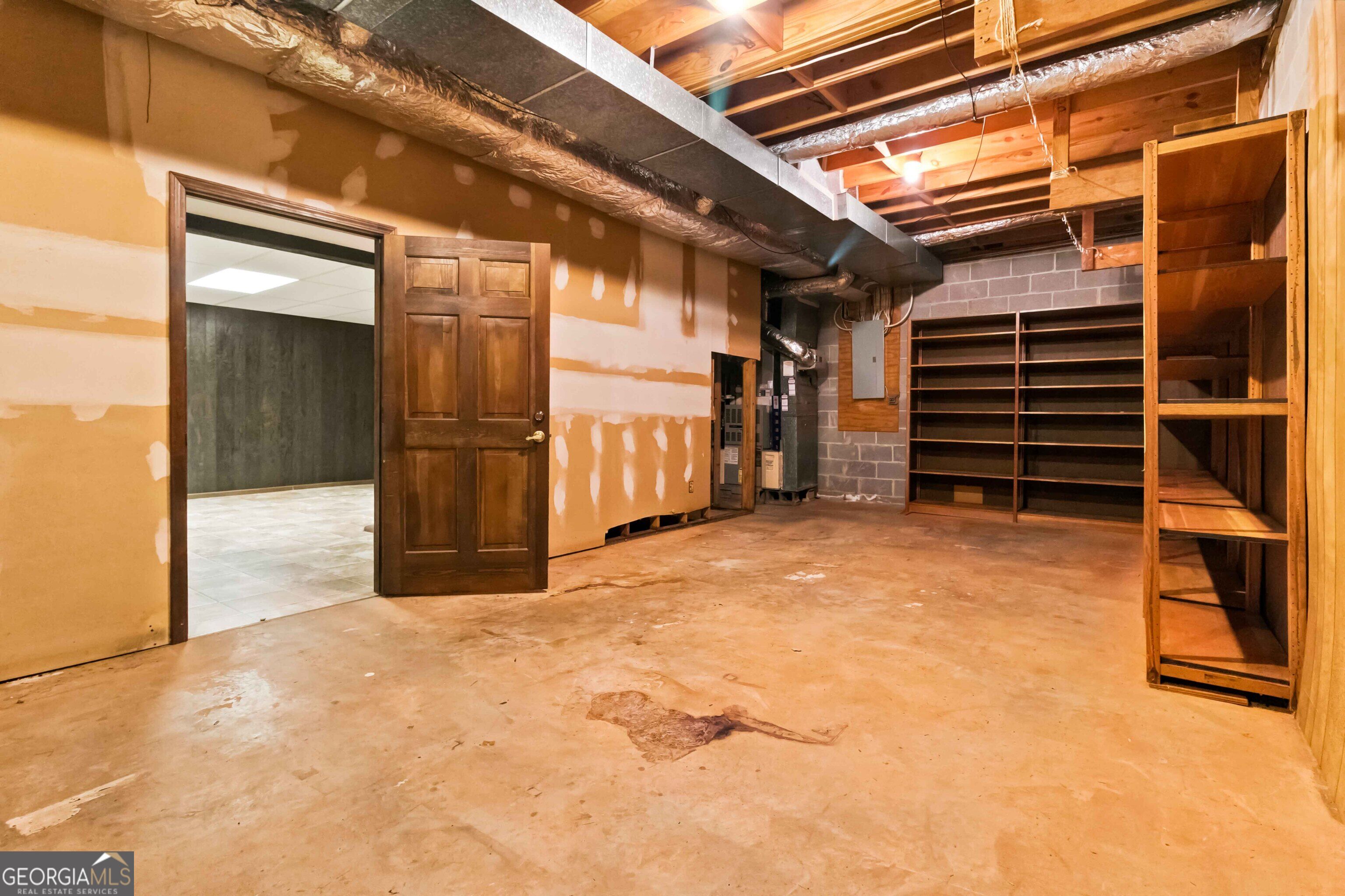 103 Club Court Property Photo 39