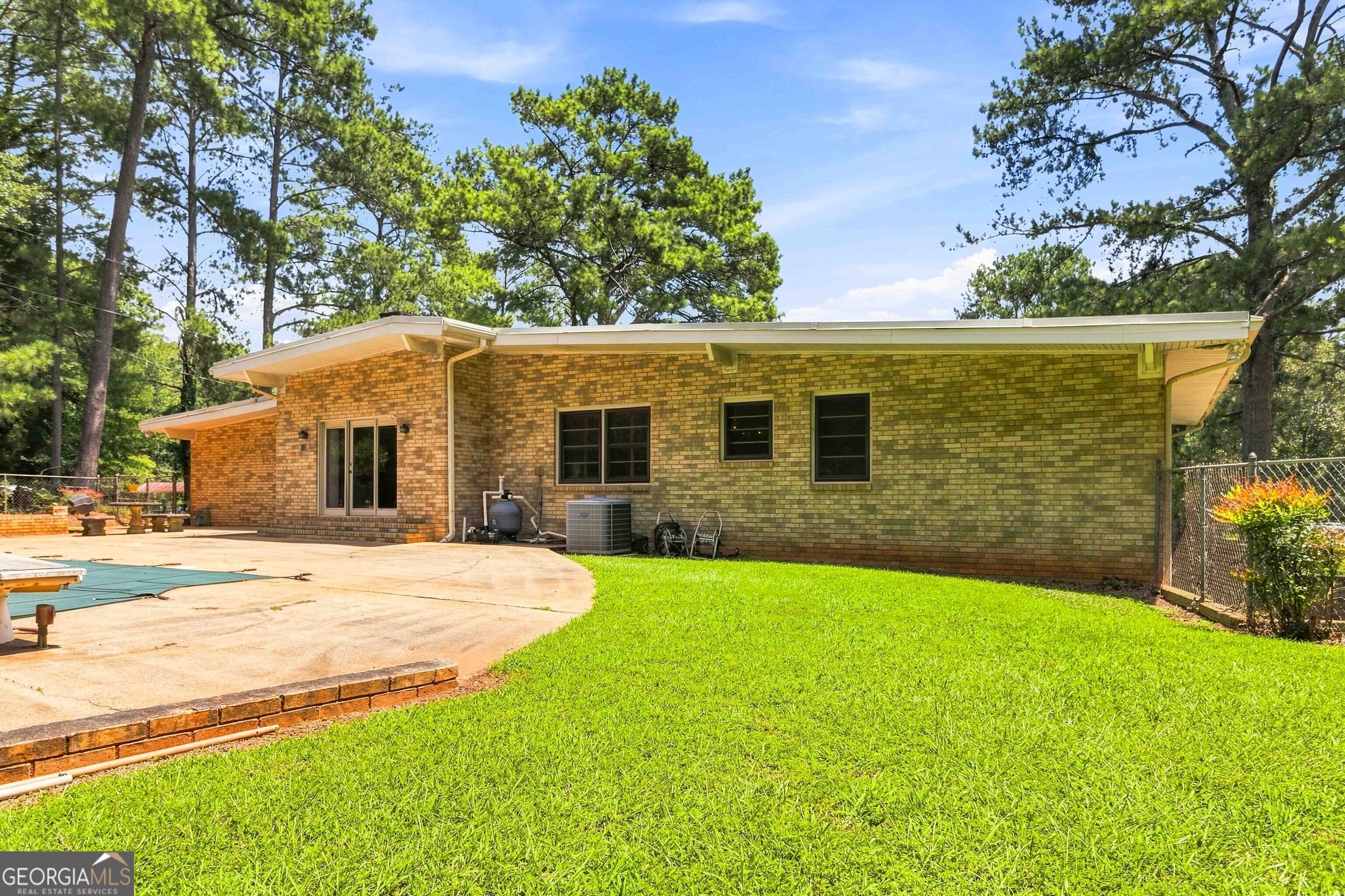 103 Club Court Property Photo 42