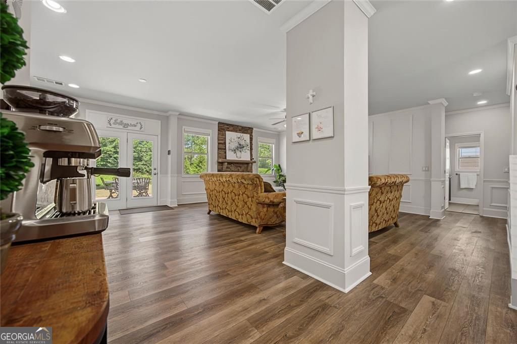 2236 Hamilton Lake Parkway Property Photo 8