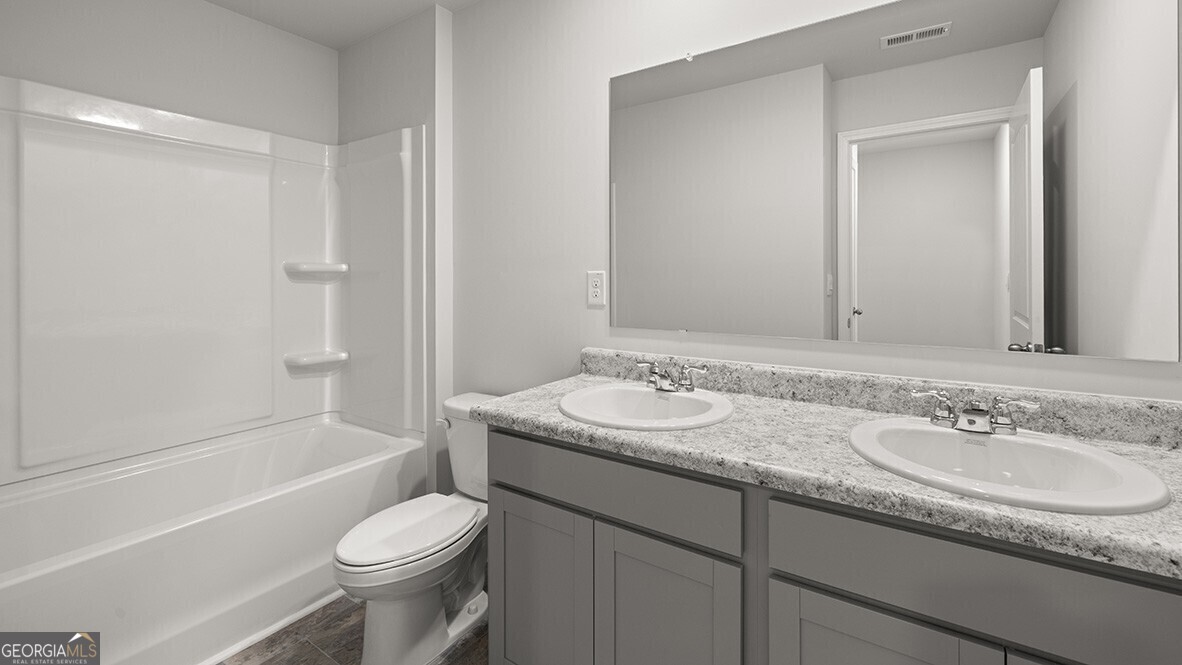 8169 Coldstream Drive Property Photo 24