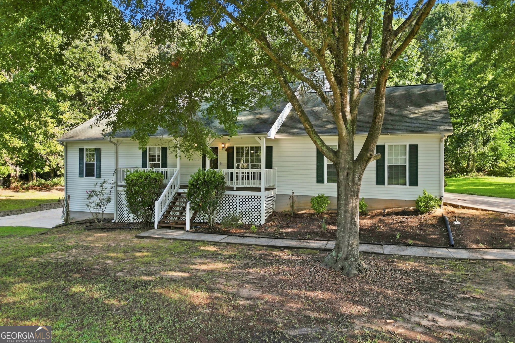 400 Mckenzie Avenue Property Photo 2