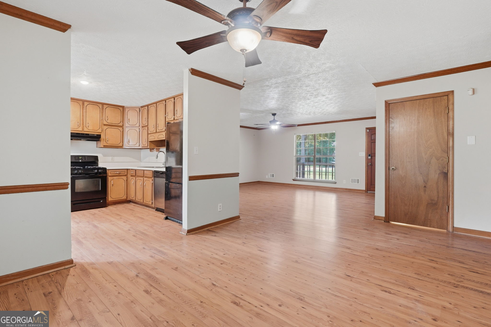 400 Mckenzie Avenue Property Photo 15