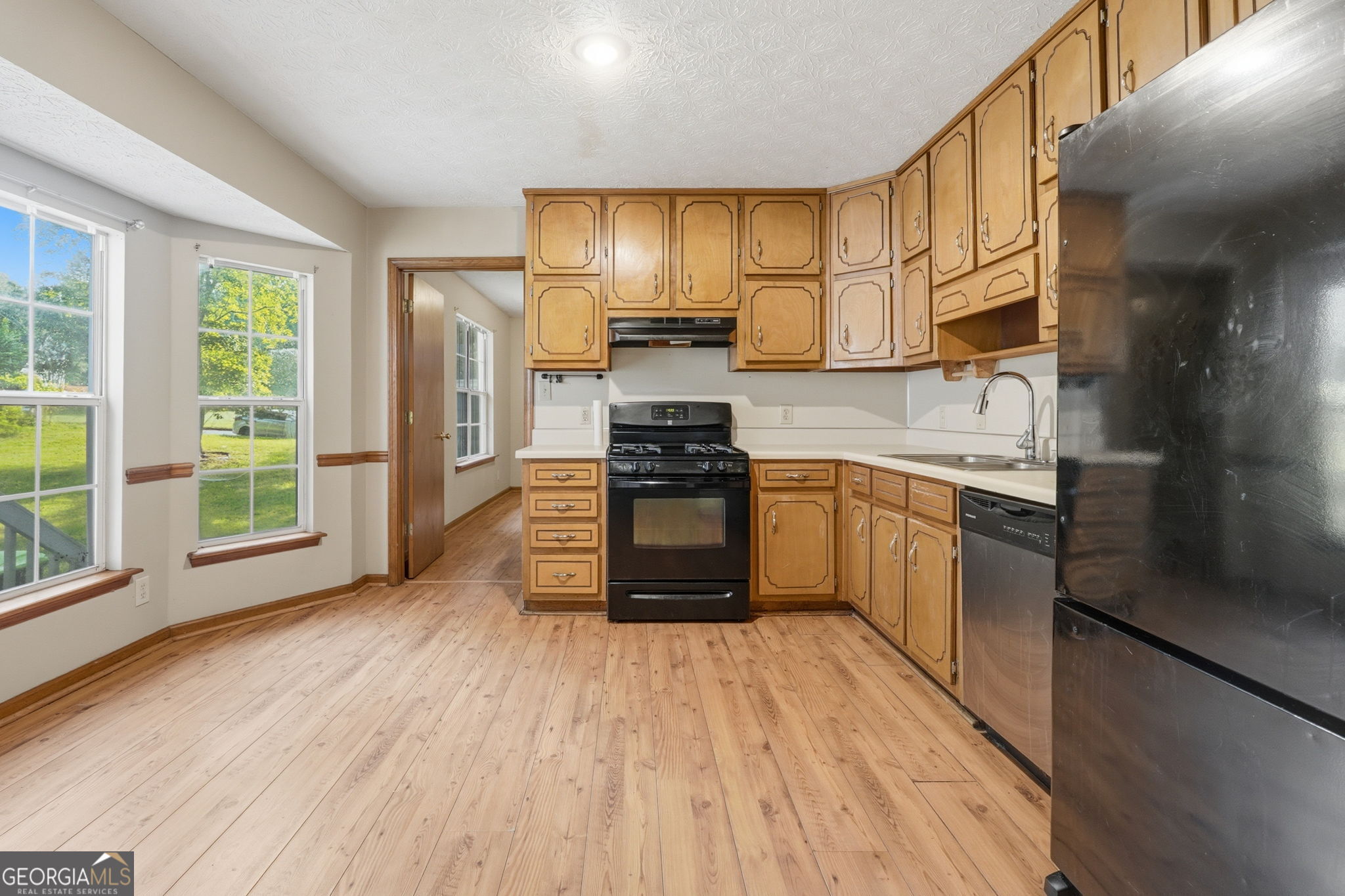 400 Mckenzie Avenue Property Photo 19
