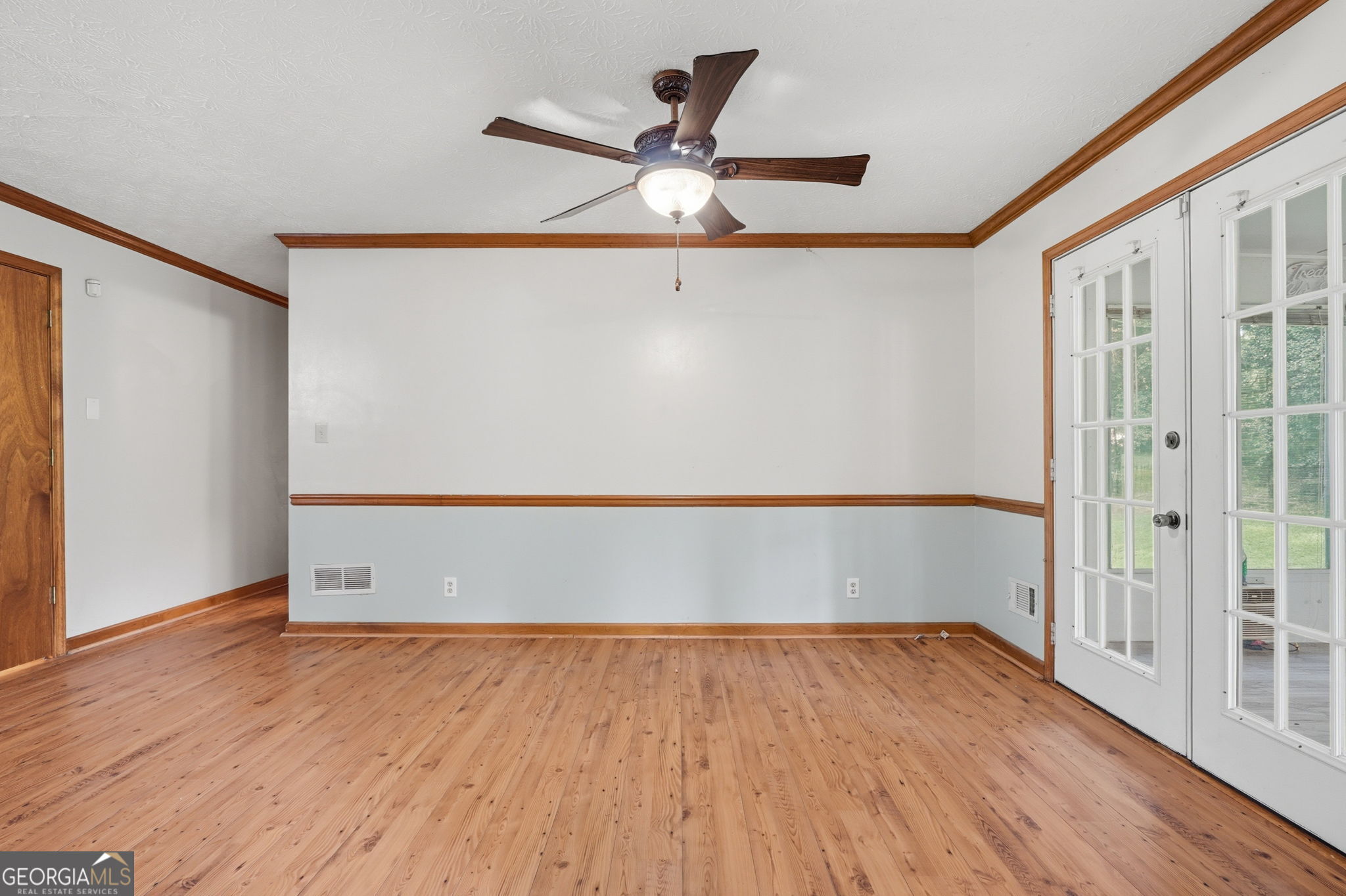 400 Mckenzie Avenue Property Photo 20
