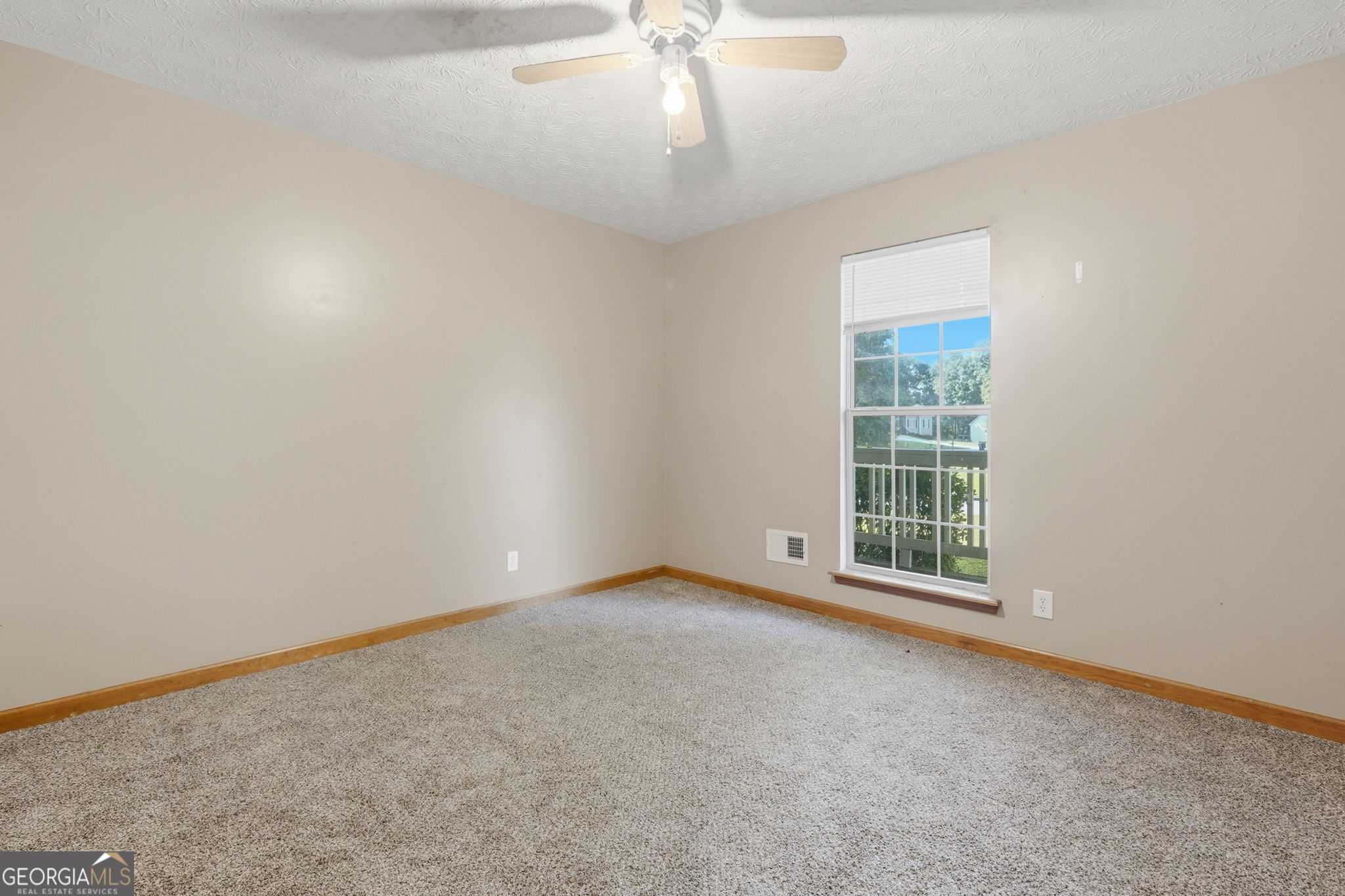 400 Mckenzie Avenue Property Photo 23