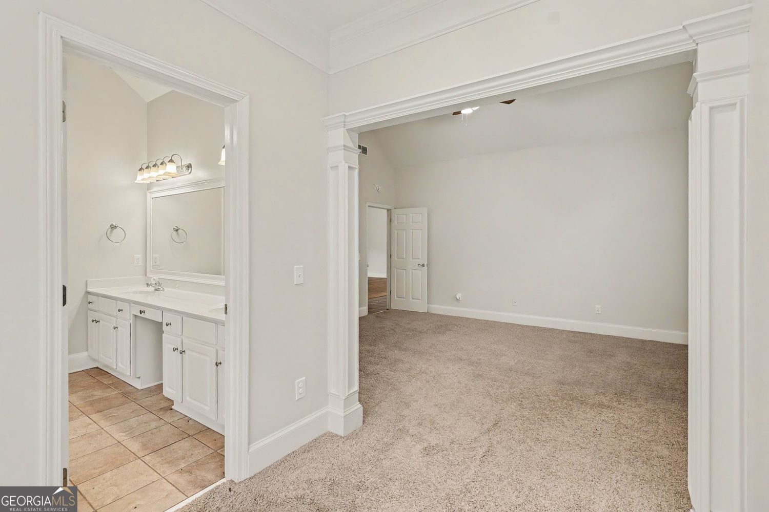 17 Windermere Bend Nw Property Photo 12