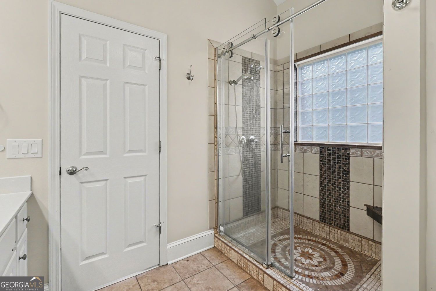 17 Windermere Bend Nw Property Photo 16