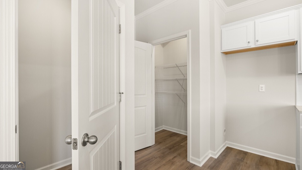 8172 Coldstream Drive Property Photo 10