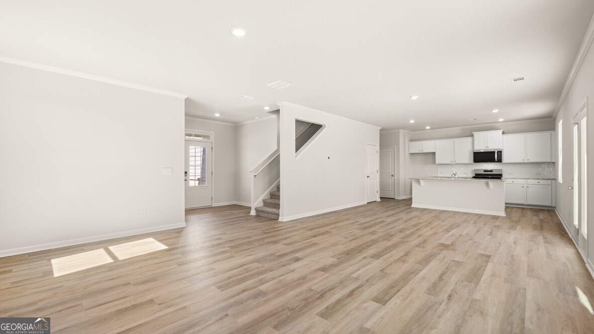 8172 Coldstream Drive Property Photo 15
