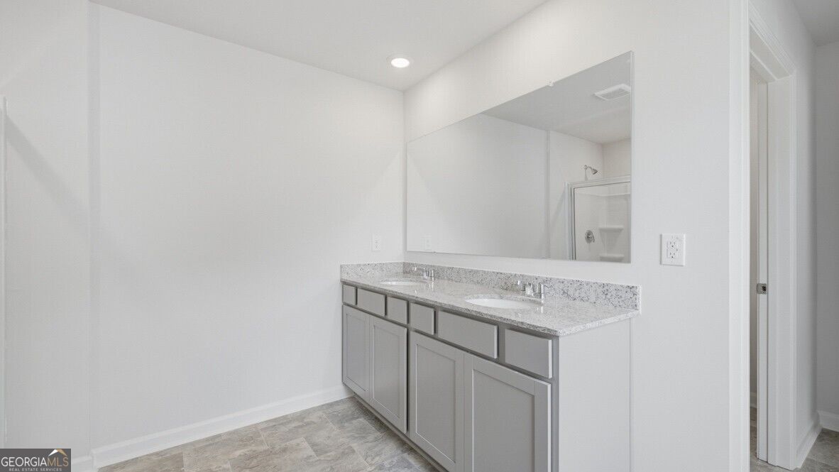 8172 Coldstream Drive Property Photo 19
