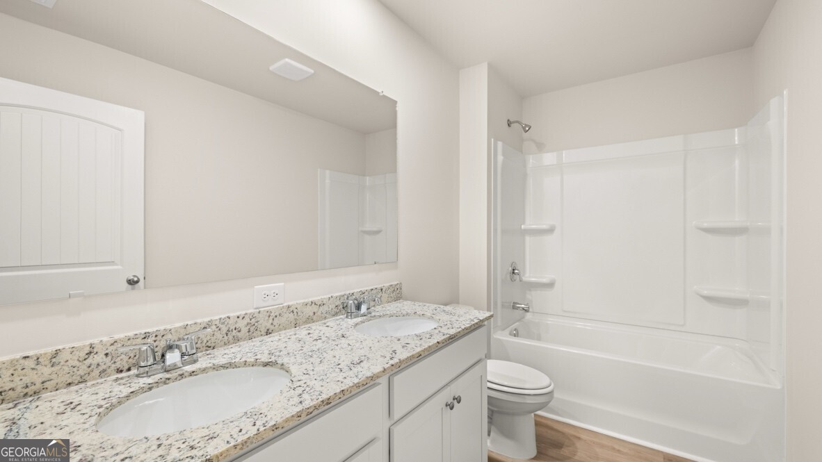 8172 Coldstream Drive Property Photo 30